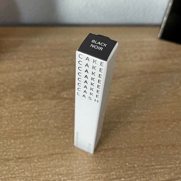 Cake Mascara by Roen - Picture 5 of 7